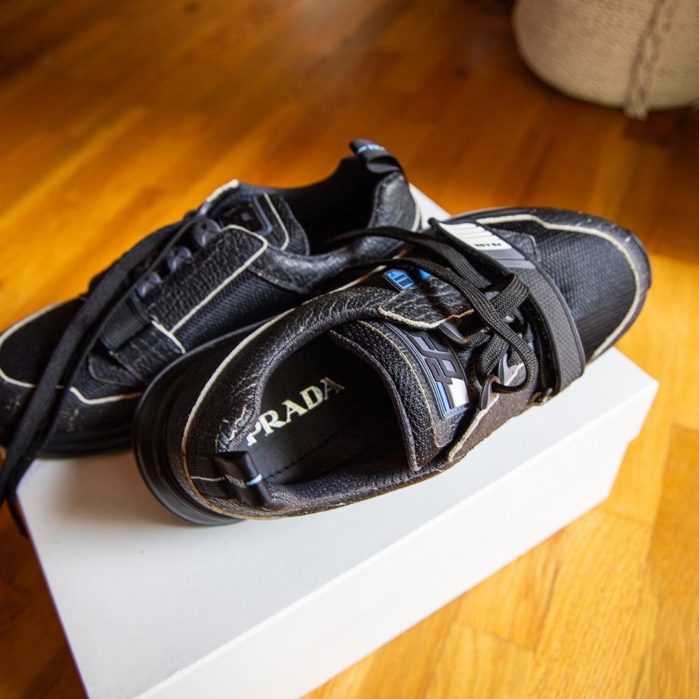 Prada Mechano Sneaker in cracked black leather - Picture 2 of 10